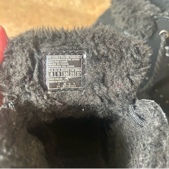 Skechers Hiker Hiking Boot Size 8 Womens Black Faux Fur Trim Leather Winter Snow - Picture 4 of 5